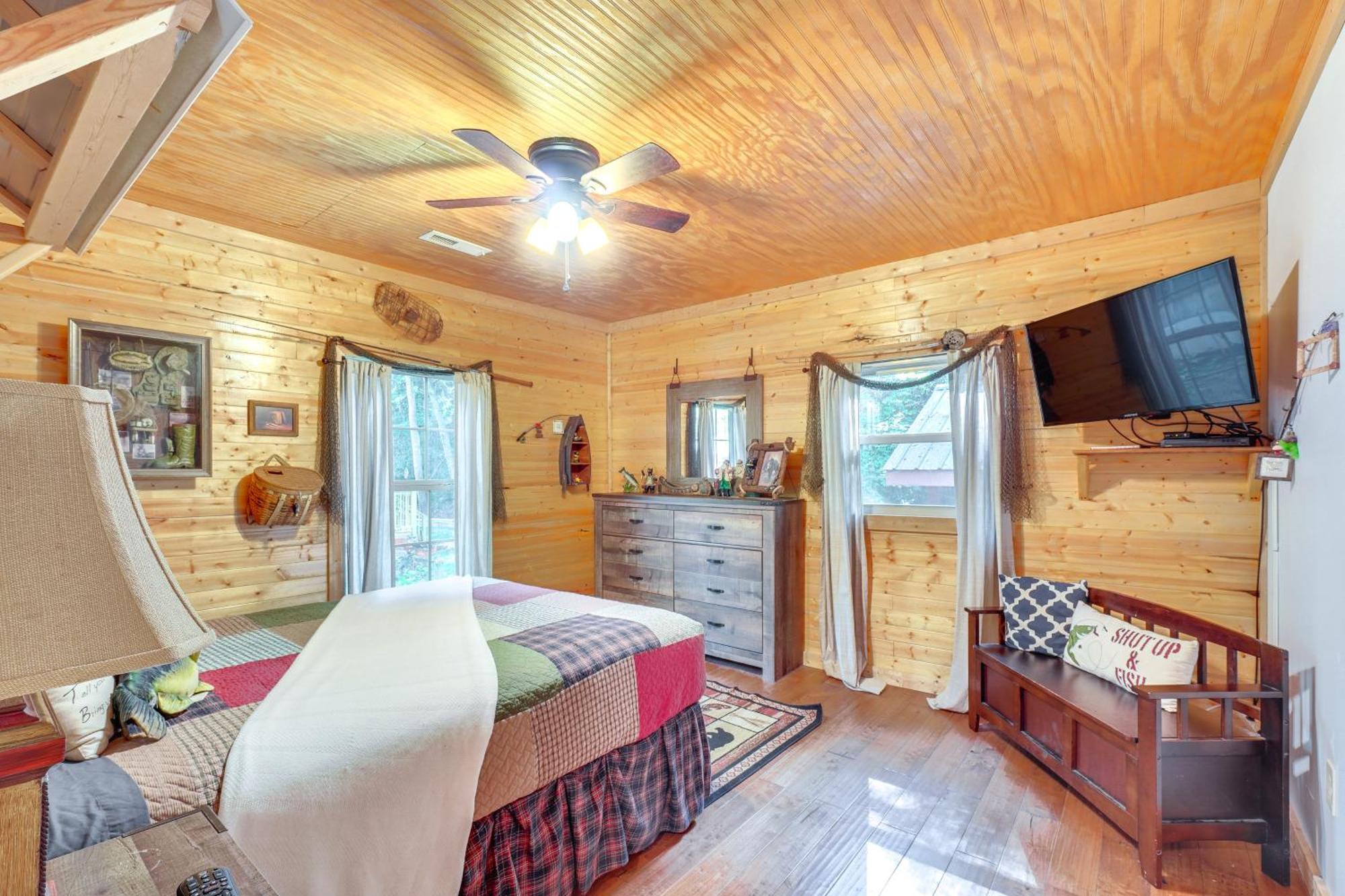 Just Fur Relaxin Sevierville Cabin With Hot Tub! Kültér fotó